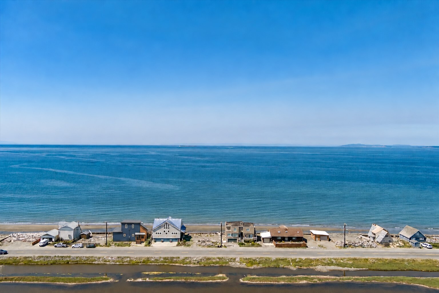 2511 West Beach Road Property Photo 3