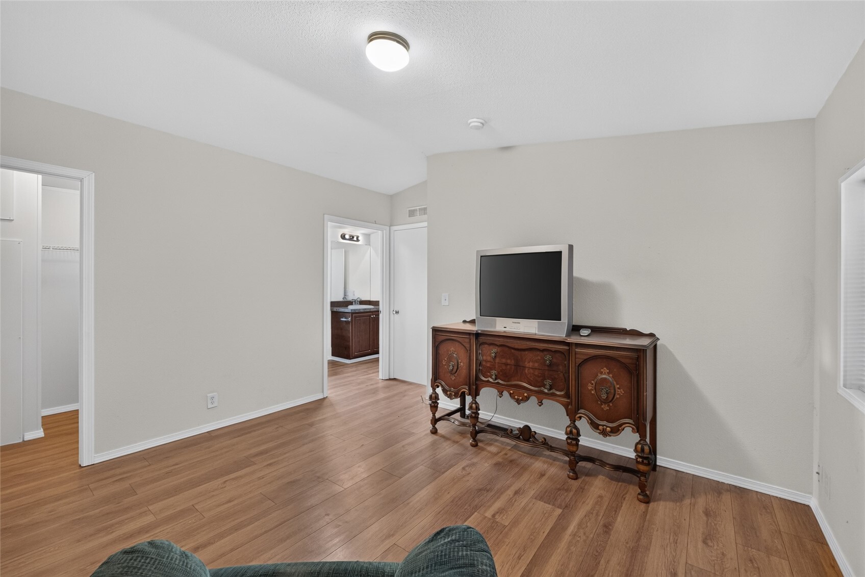 3433 S 182nd Street Property Photo 13