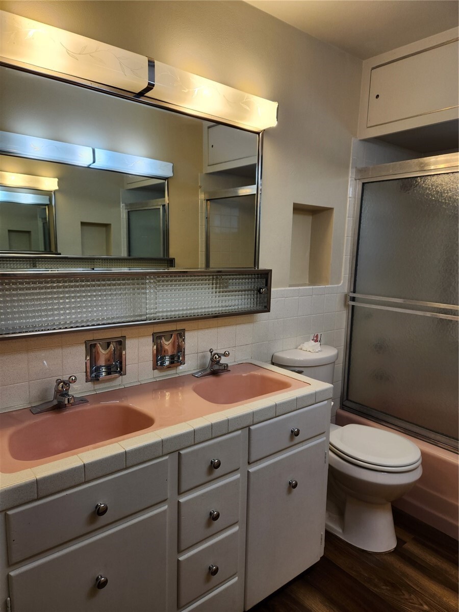 222 Lebo Boulevard Property Photo 14