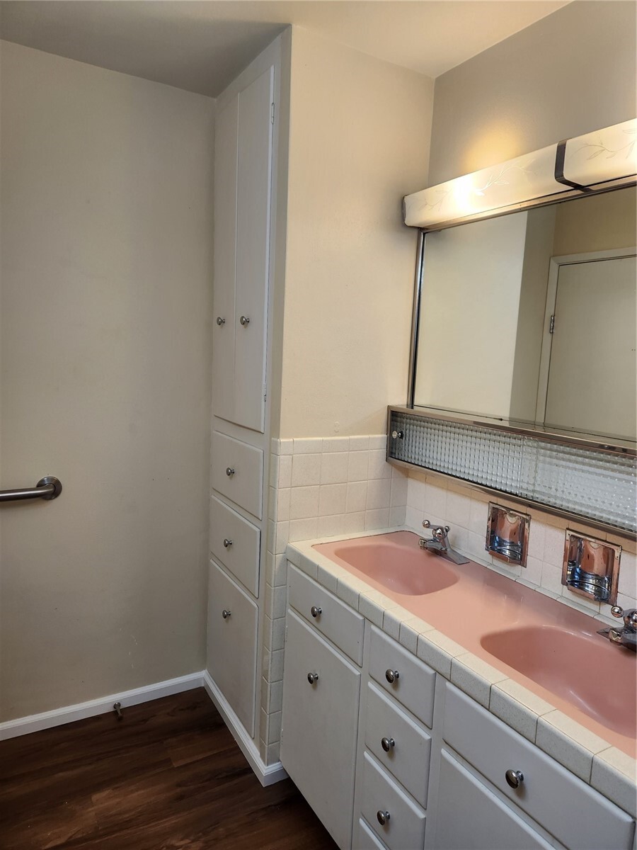 222 Lebo Boulevard Property Photo 15