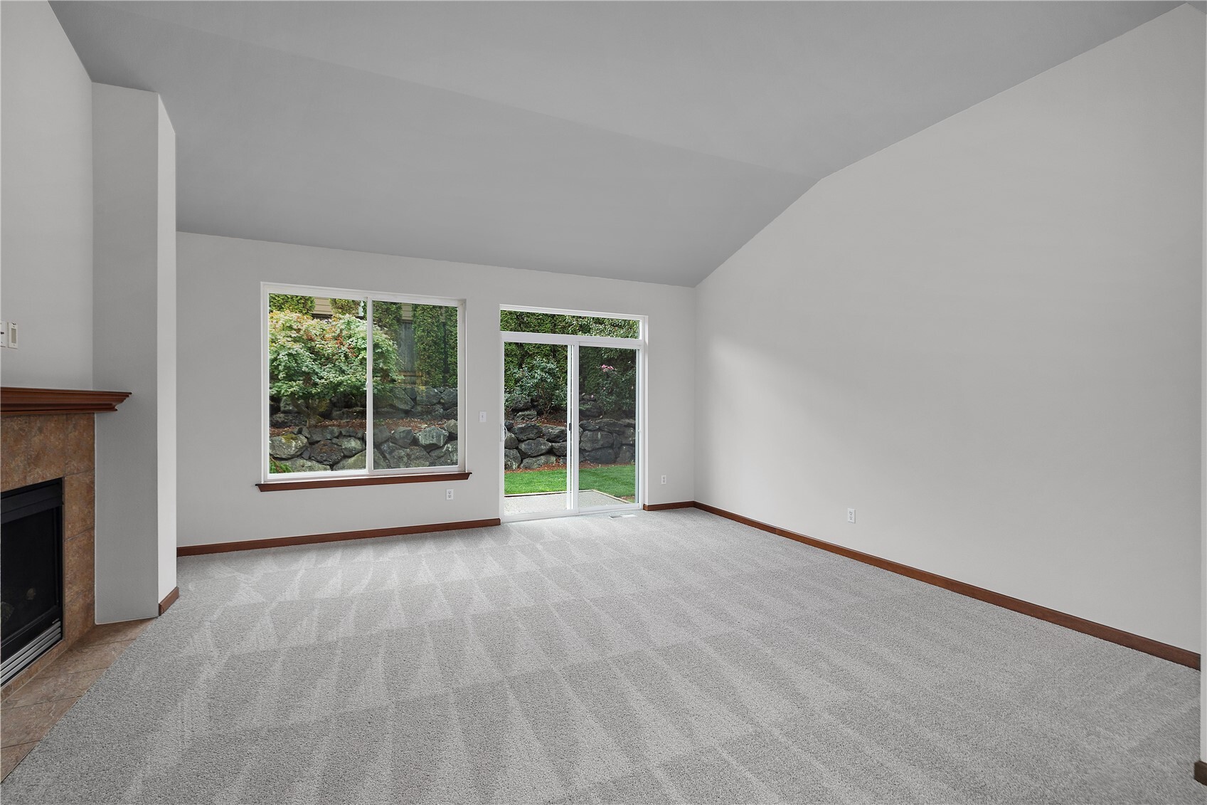 8703 28th Way Property Photo 6