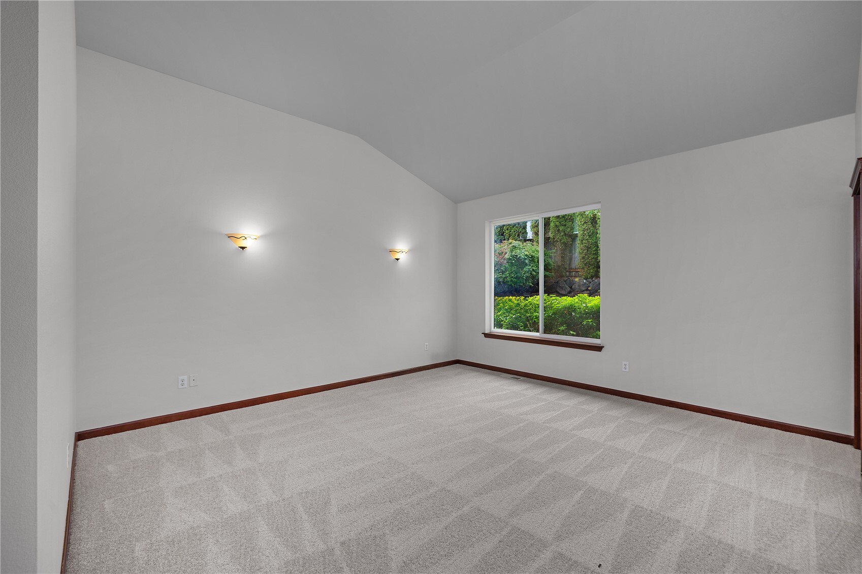 8703 28th Way Property Photo 12