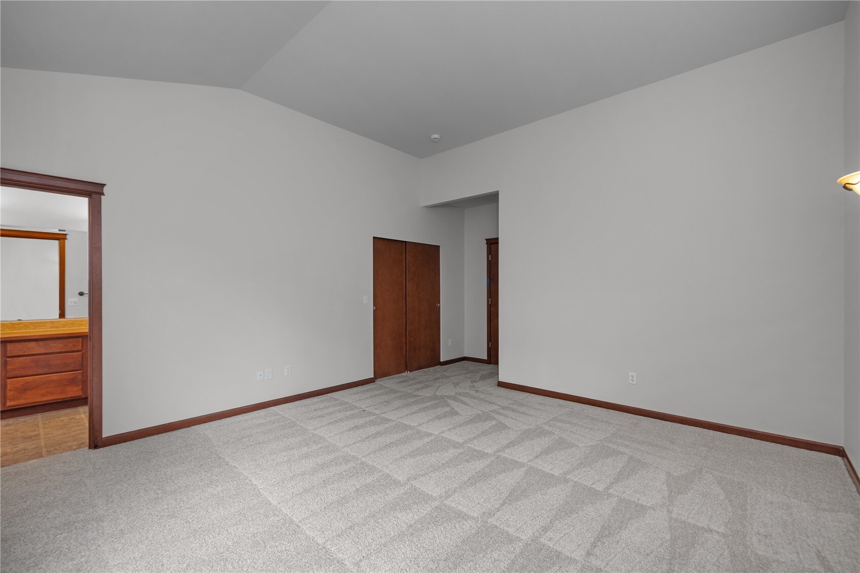 8703 28th Way Property Photo 13