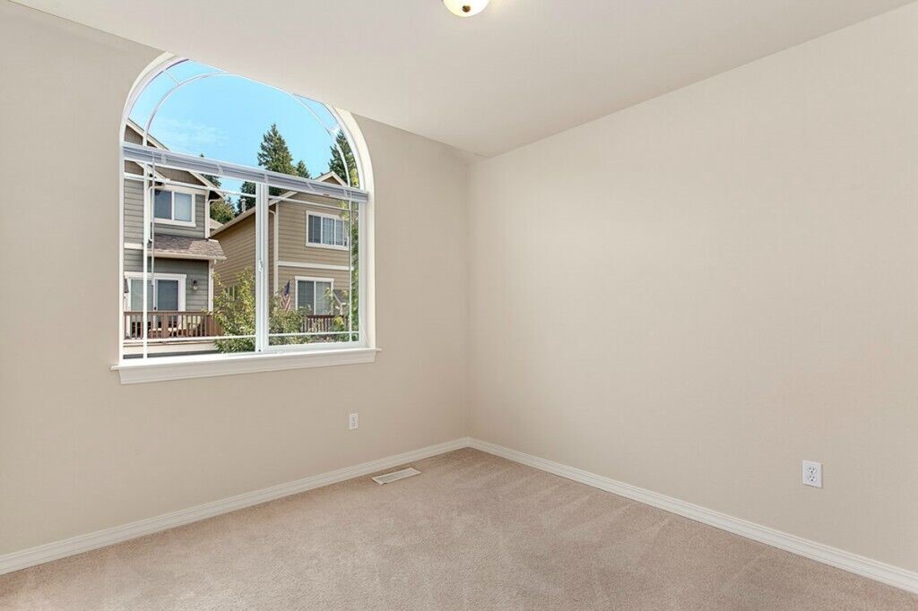 24102 39th Court Property Photo 6