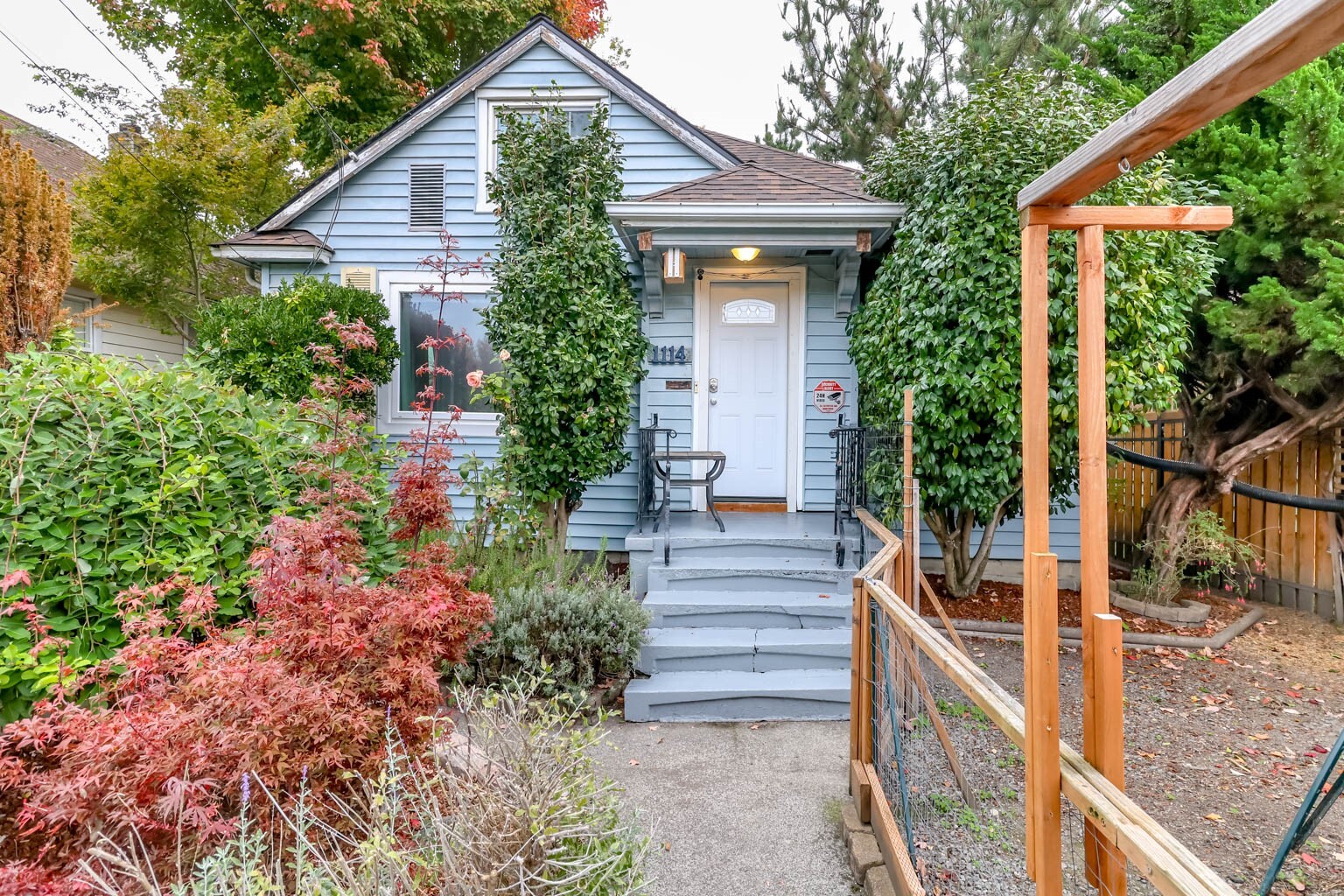 1114 Warren Avenue Property Photo 1