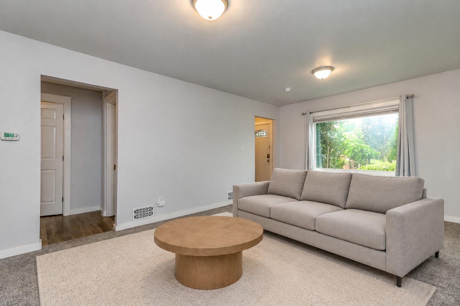 1114 Warren Avenue Property Photo 7