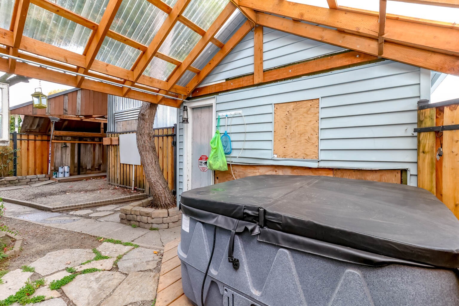 1114 Warren Avenue Property Photo 38