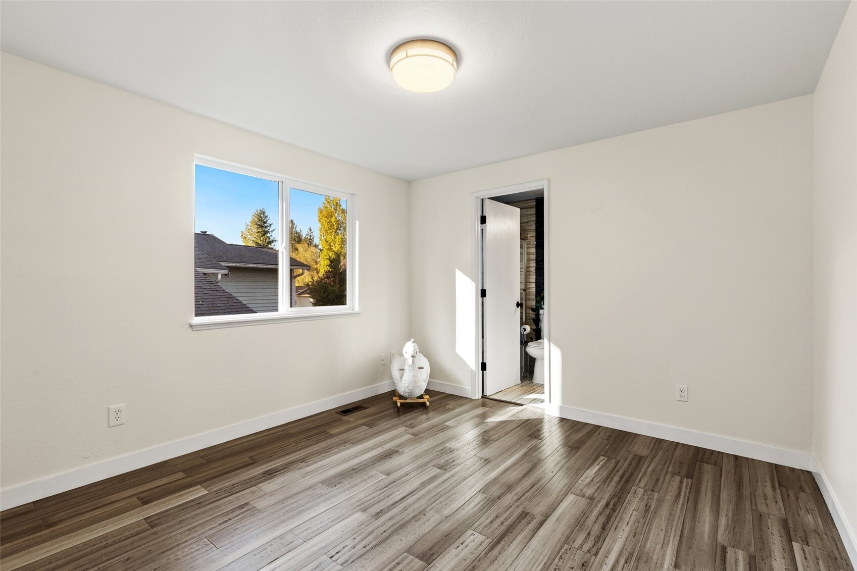 12737 Ne 97th Place Property Photo 28