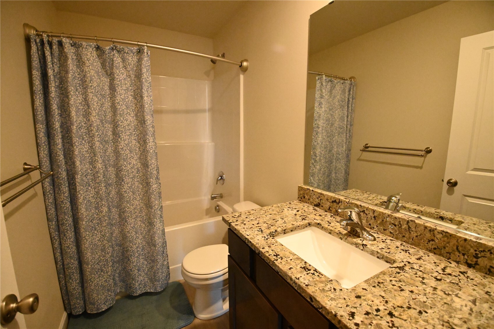 31620 Winston Street Property Photo 8