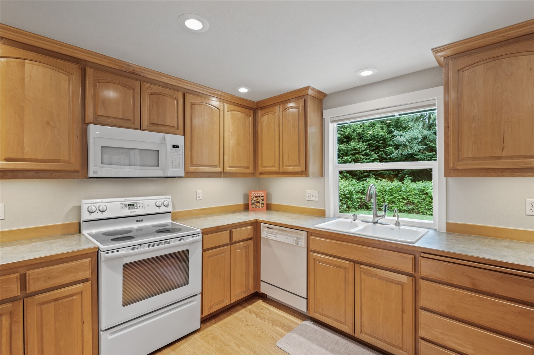 4430 136 Place Property Photo 11