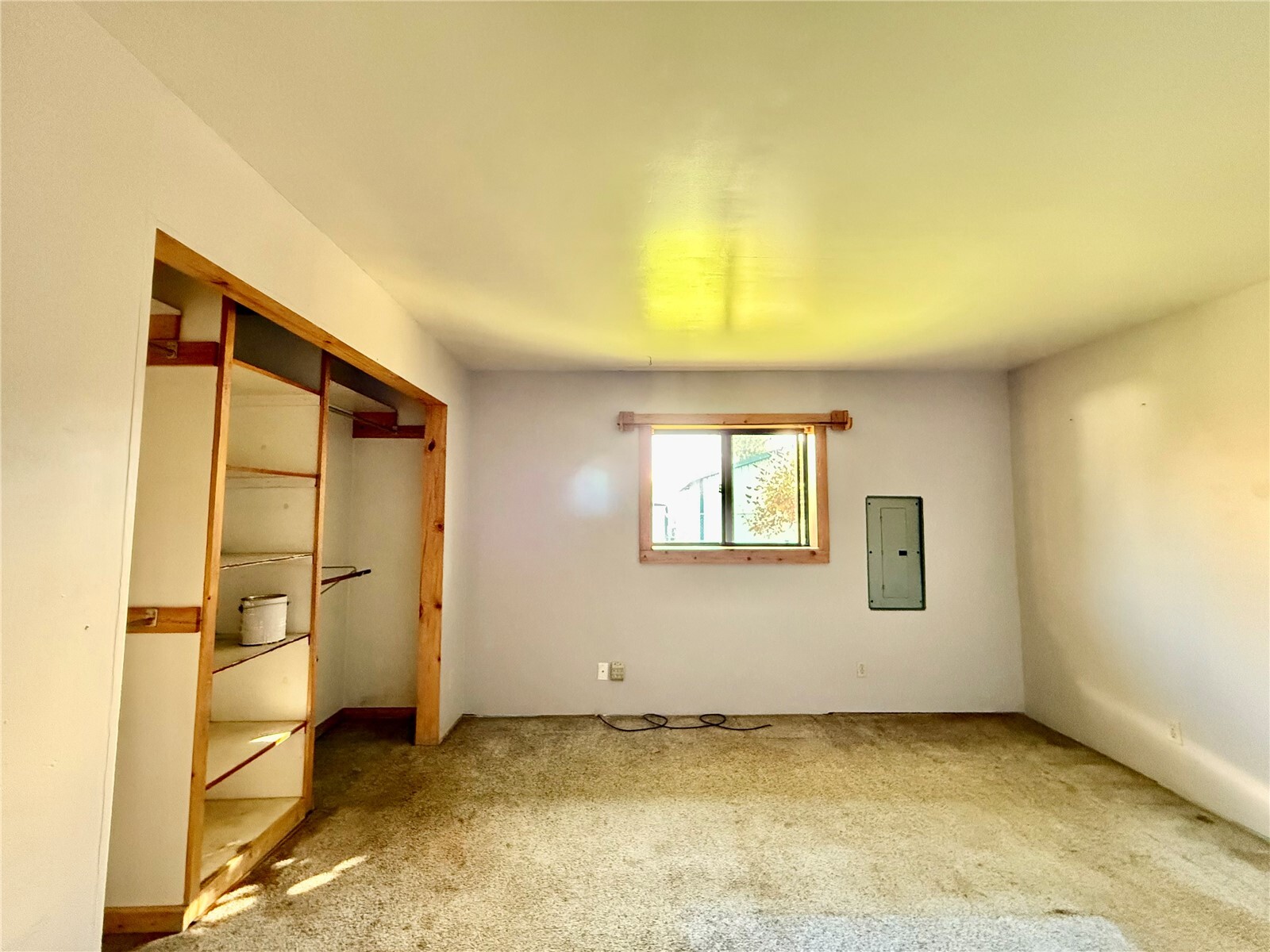 1015 Stockwell Street Property Photo 12