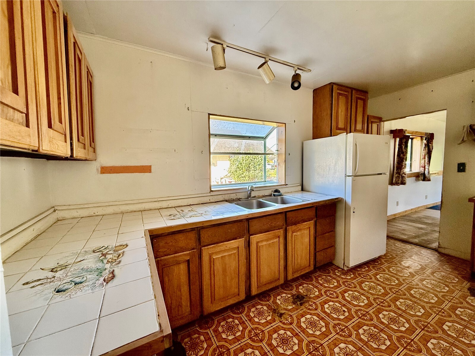 1015 Stockwell Street Property Photo 19