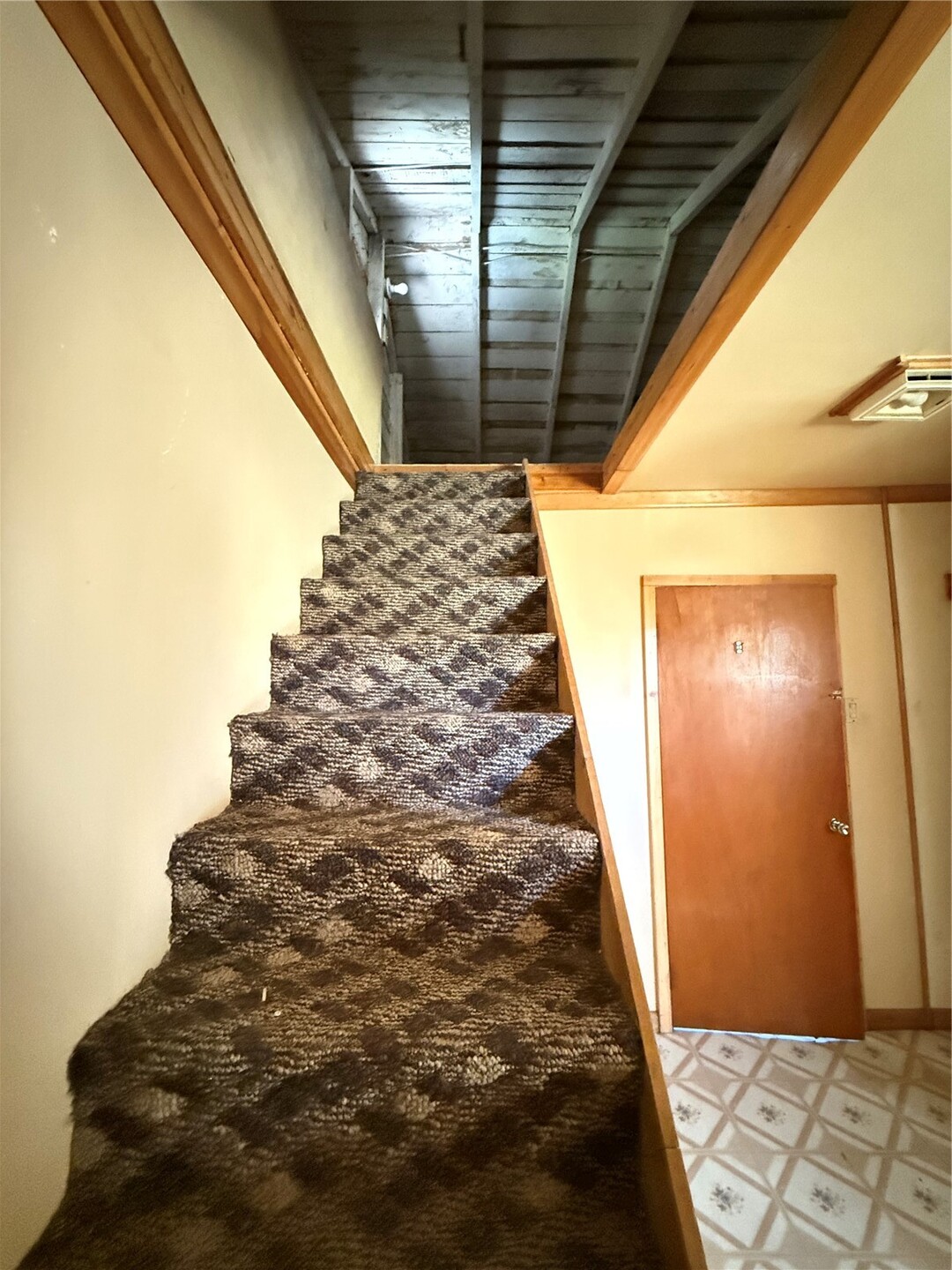 1015 Stockwell Street Property Photo 26