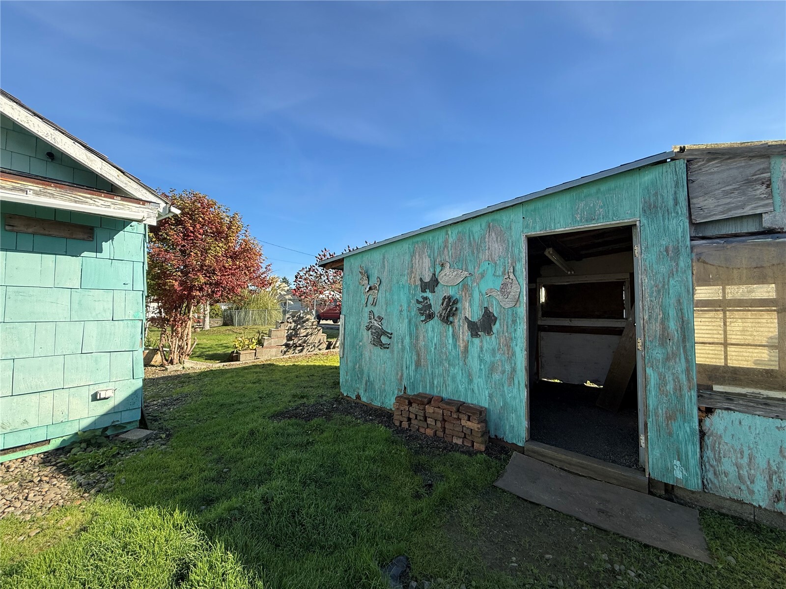 1015 Stockwell Street Property Photo 30
