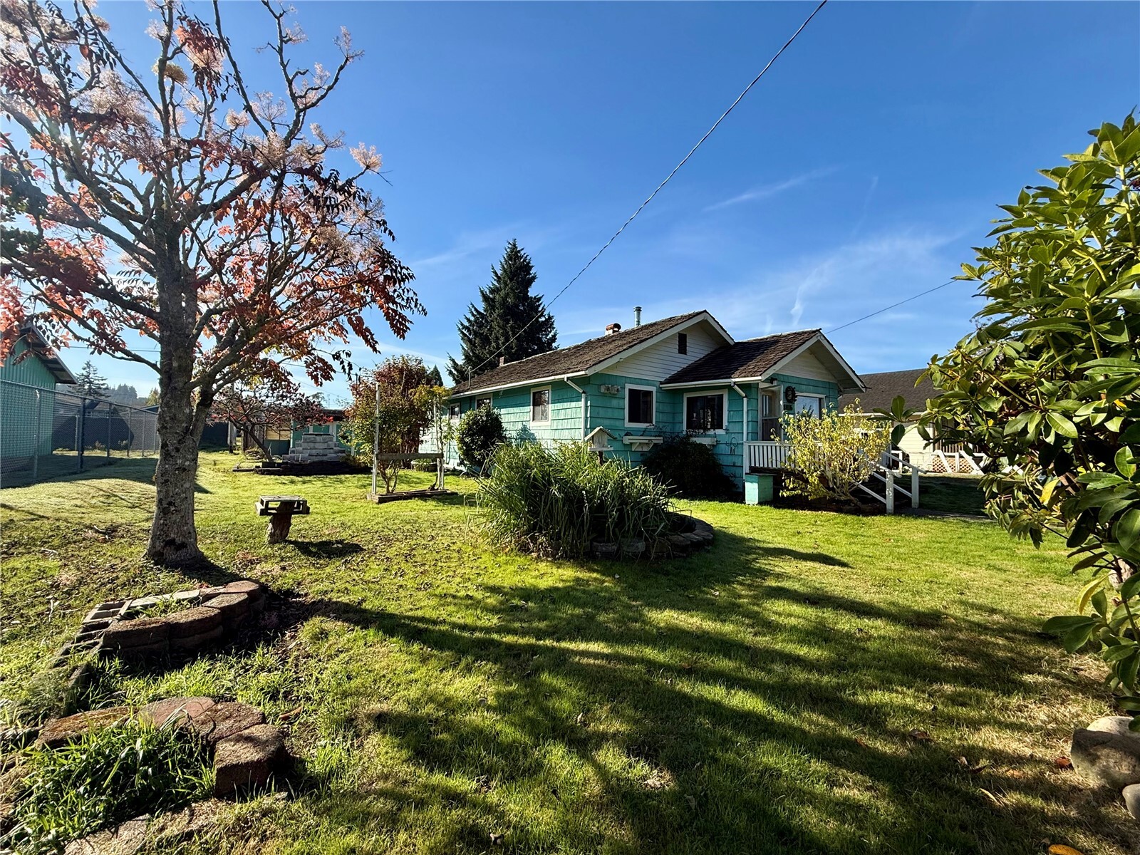 1015 Stockwell Street Property Photo 40