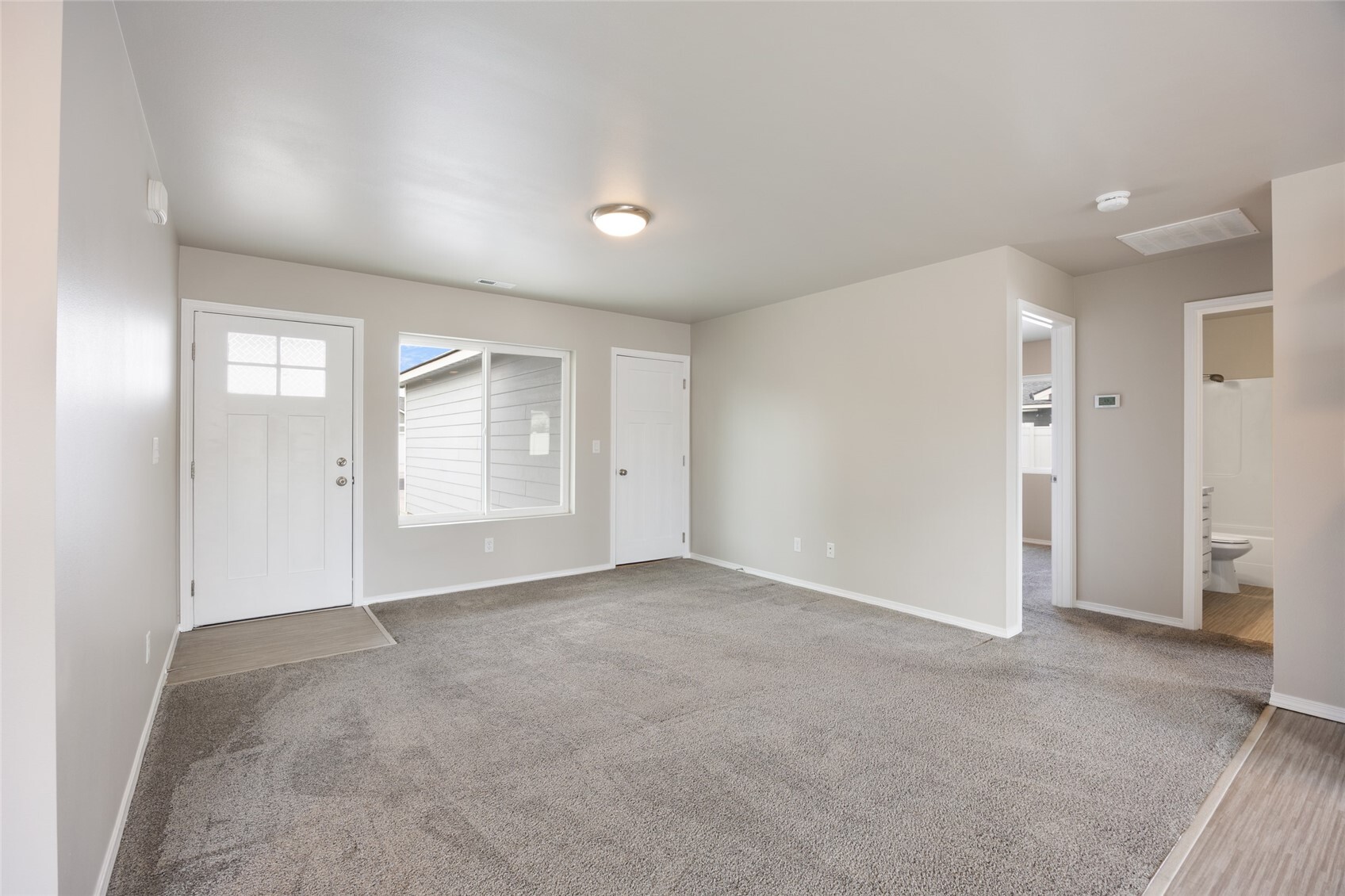 1521 S Roberta Street Property Photo 9