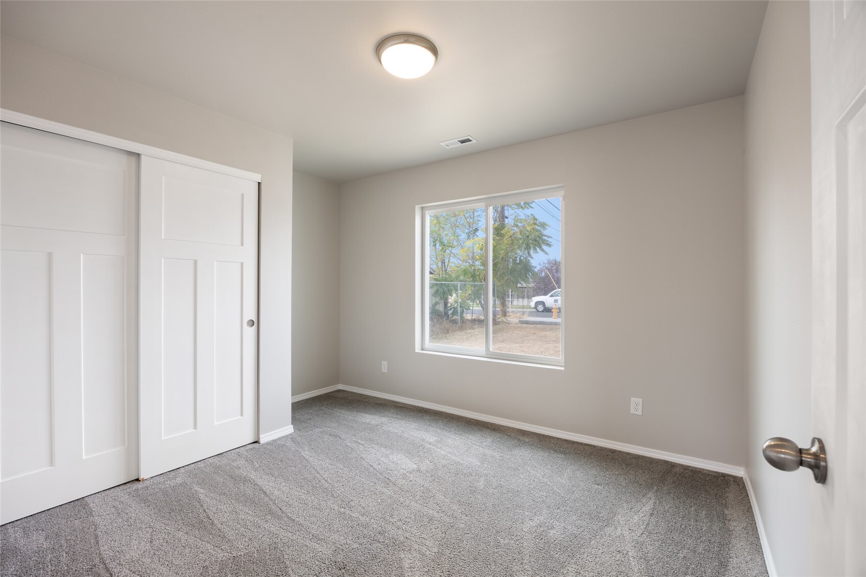 1521 S Roberta Street Property Photo 18