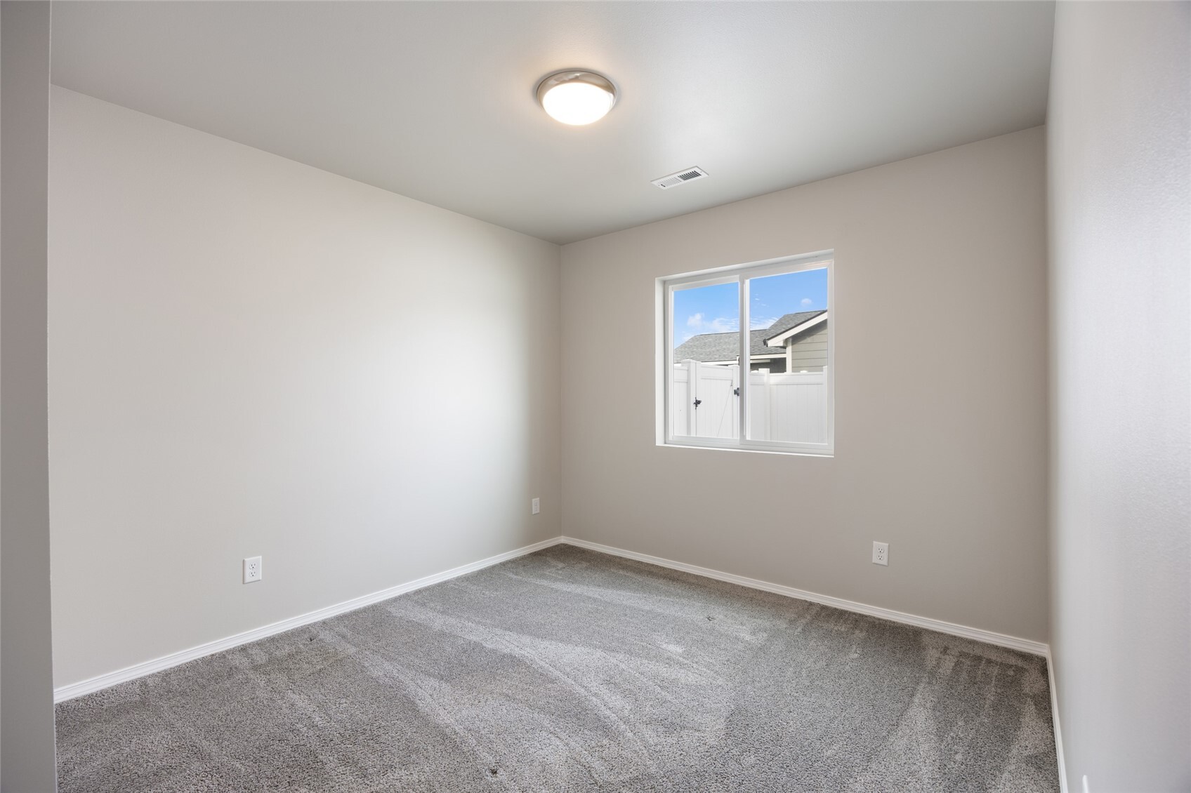 1521 S Roberta Street Property Photo 20