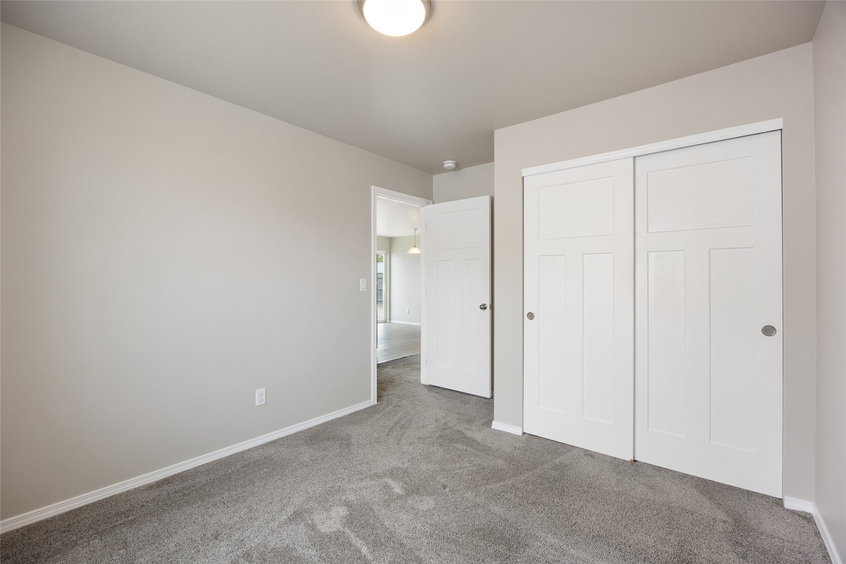 1521 S Roberta Street Property Photo 21