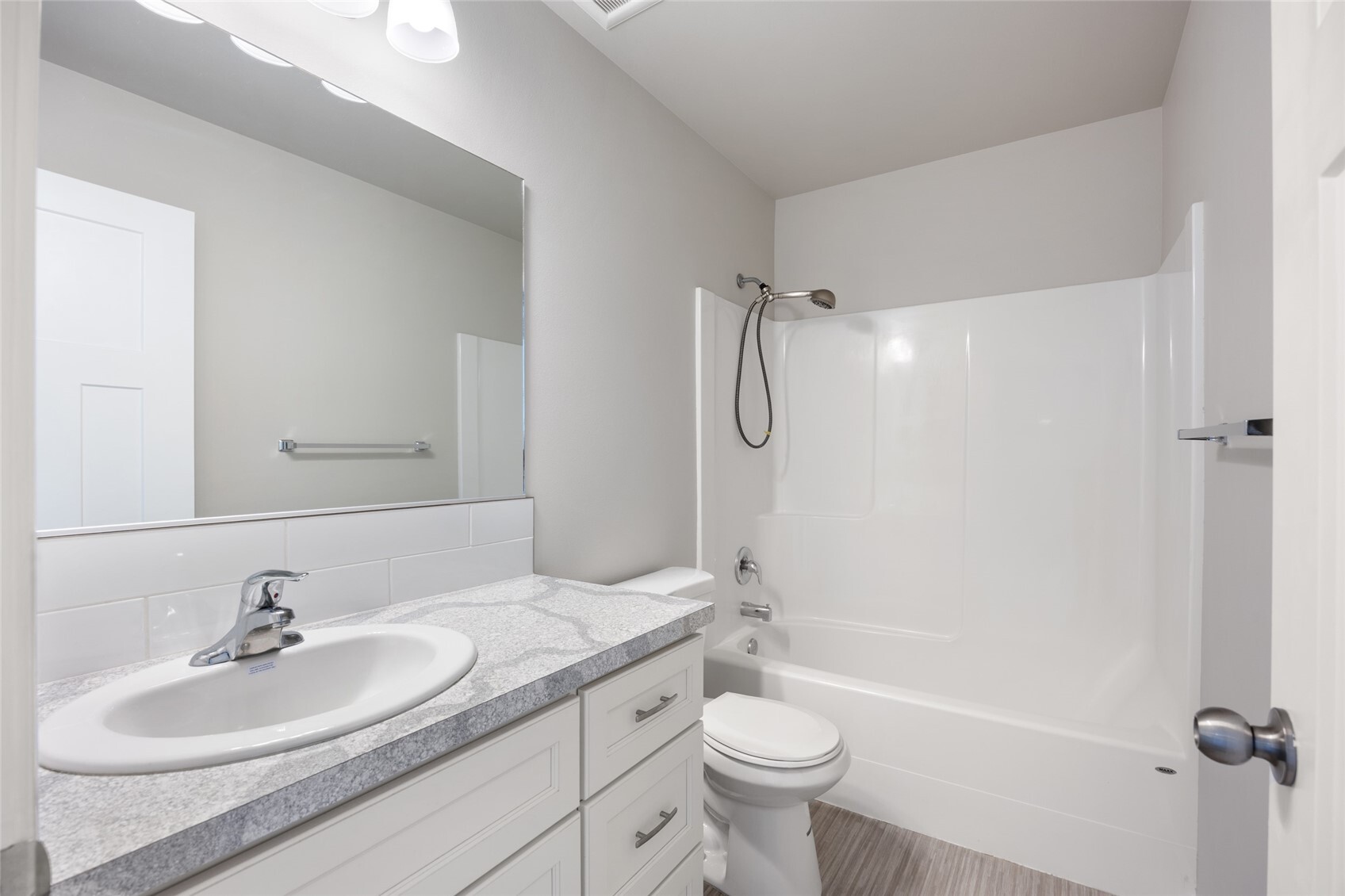 1521 S Roberta Street Property Photo 22