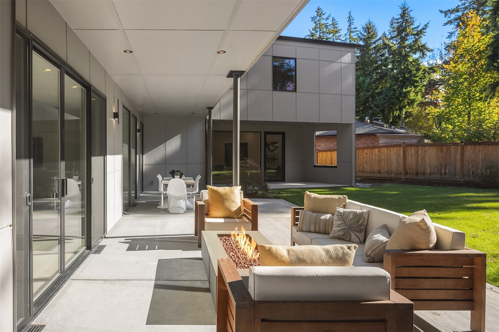 1653 105th Avenue Property Photo 8