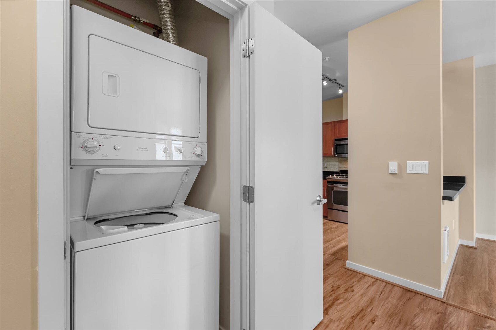 15100 6th Avenue 518 Property Photo 17