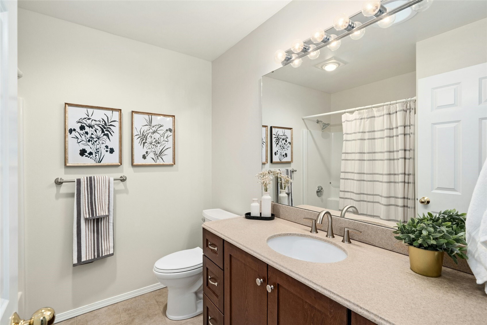 19410 2nd Drive B Property Photo 21