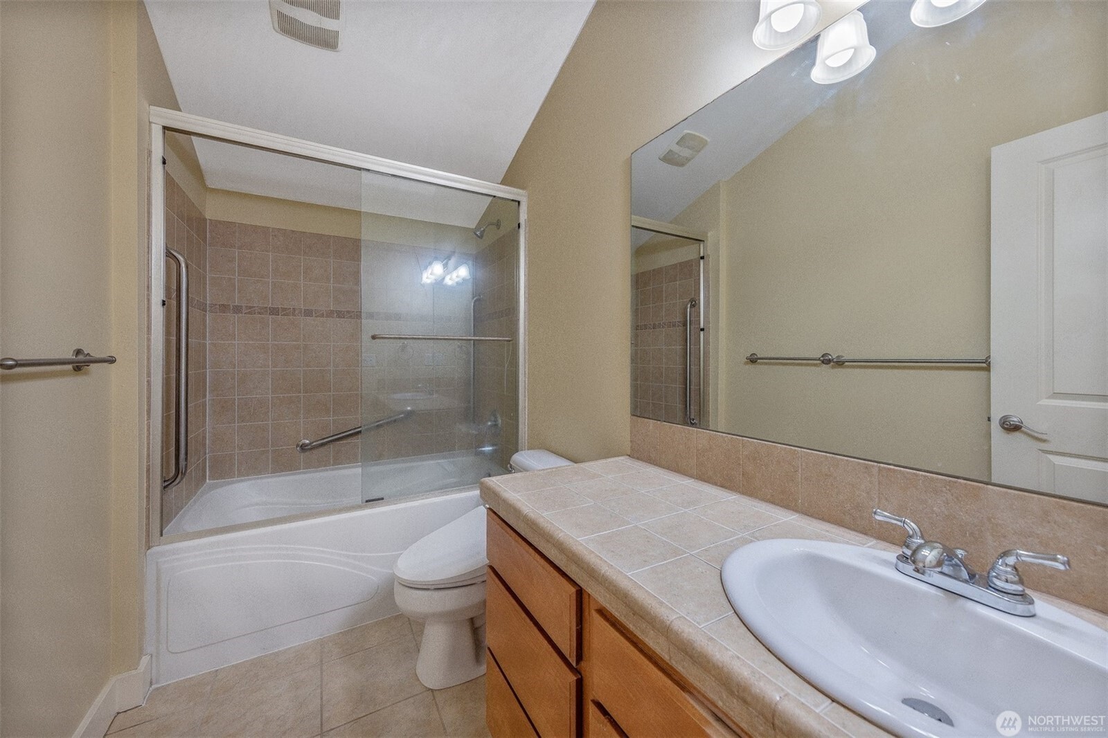 5033 12 Avenue Property Photo 10