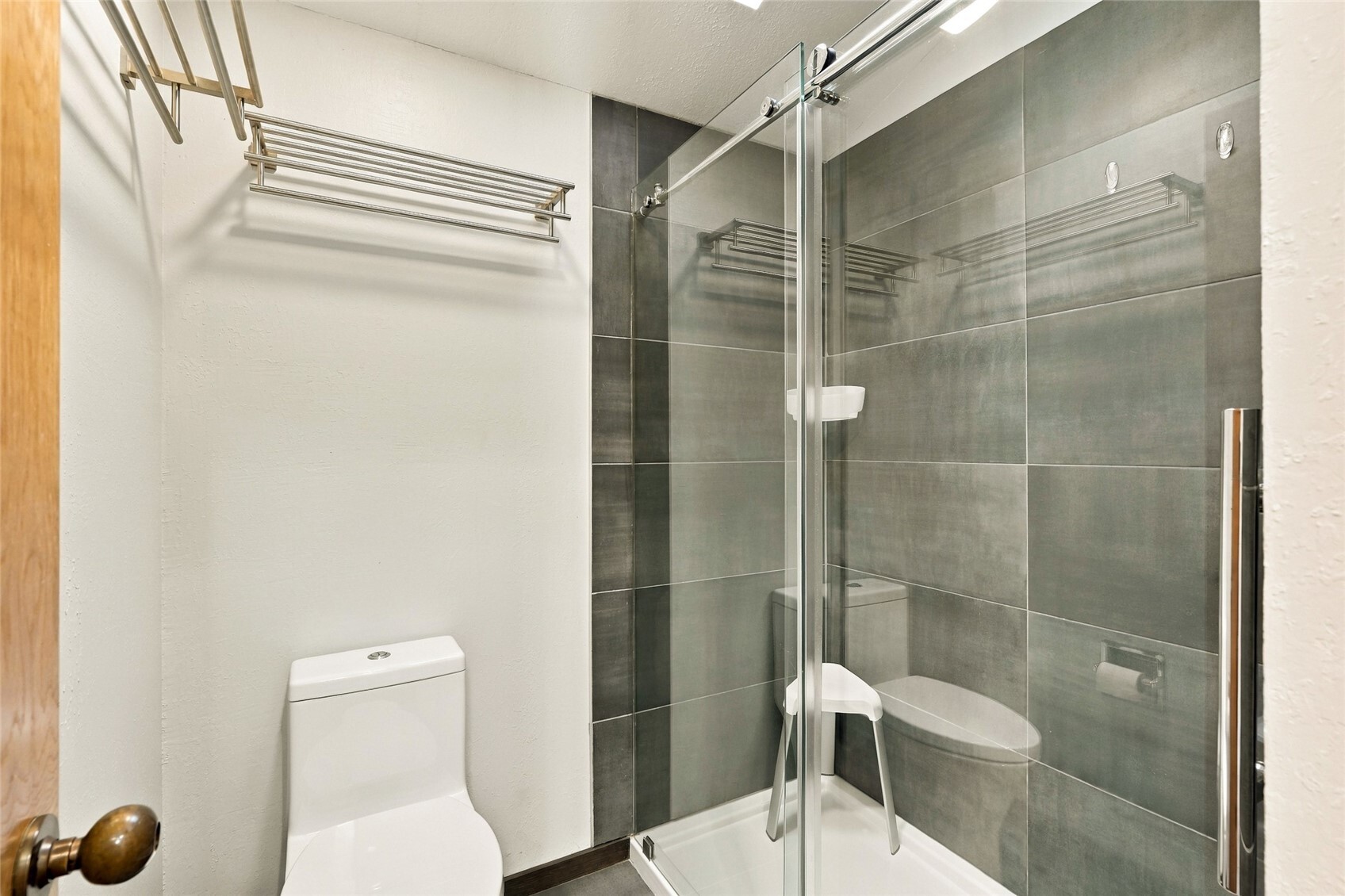 4910 Seabreeze Way Property Photo 22