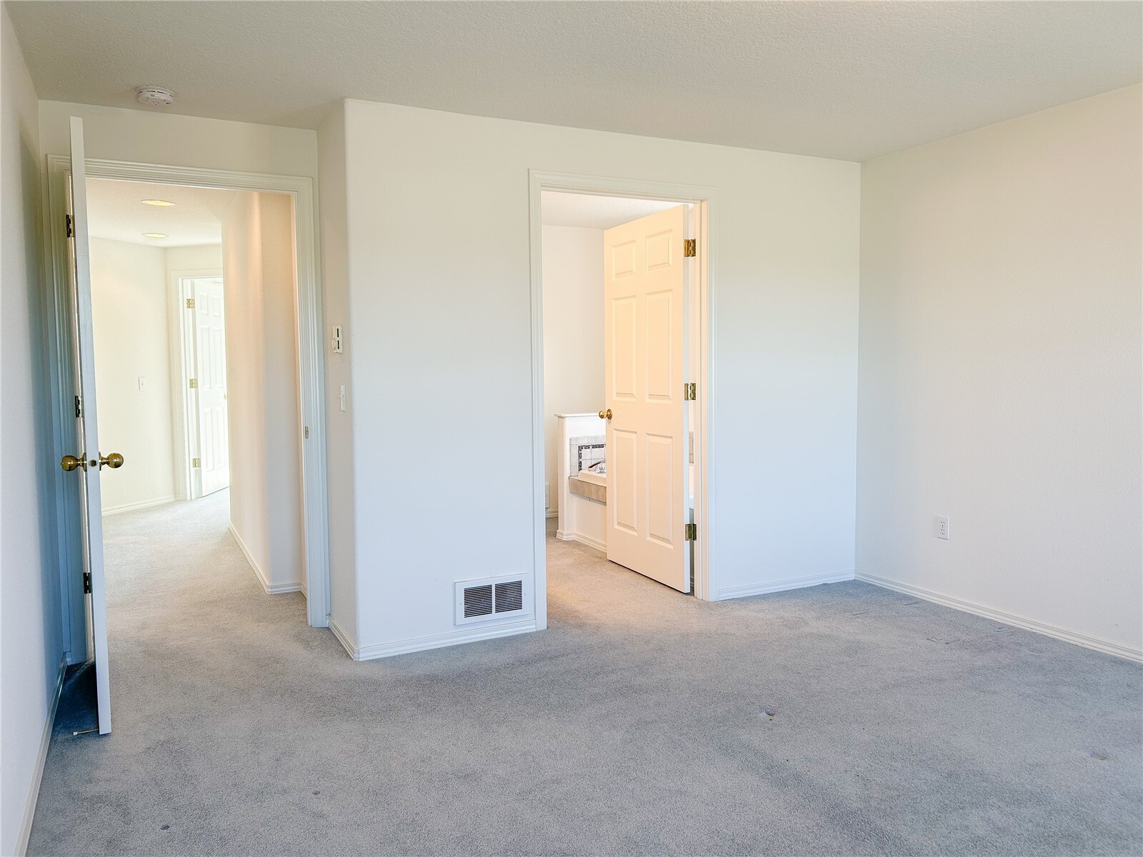 62 Heron Way 17b Property Photo 27