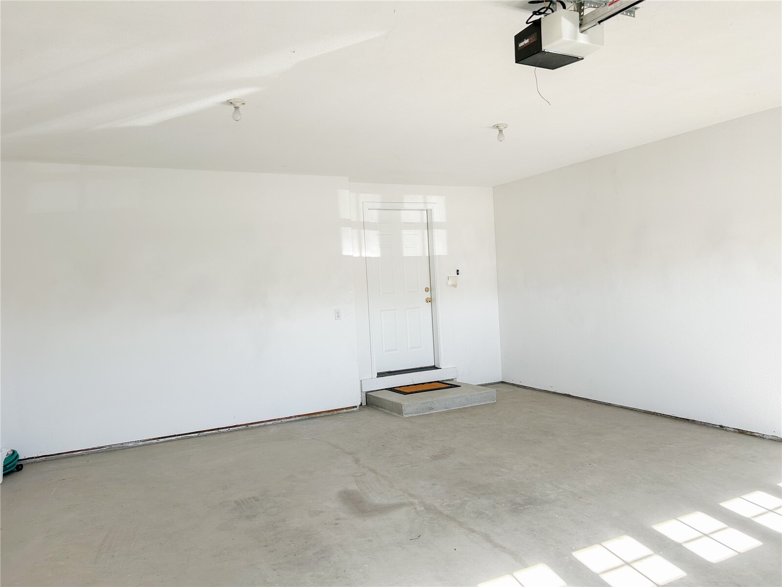 62 Heron Way 17b Property Photo 33
