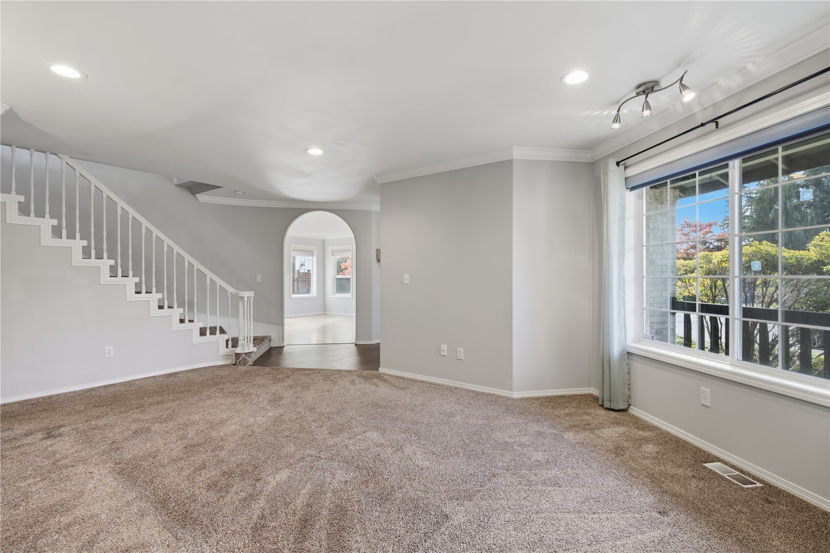 23221 14th Place Property Photo 6