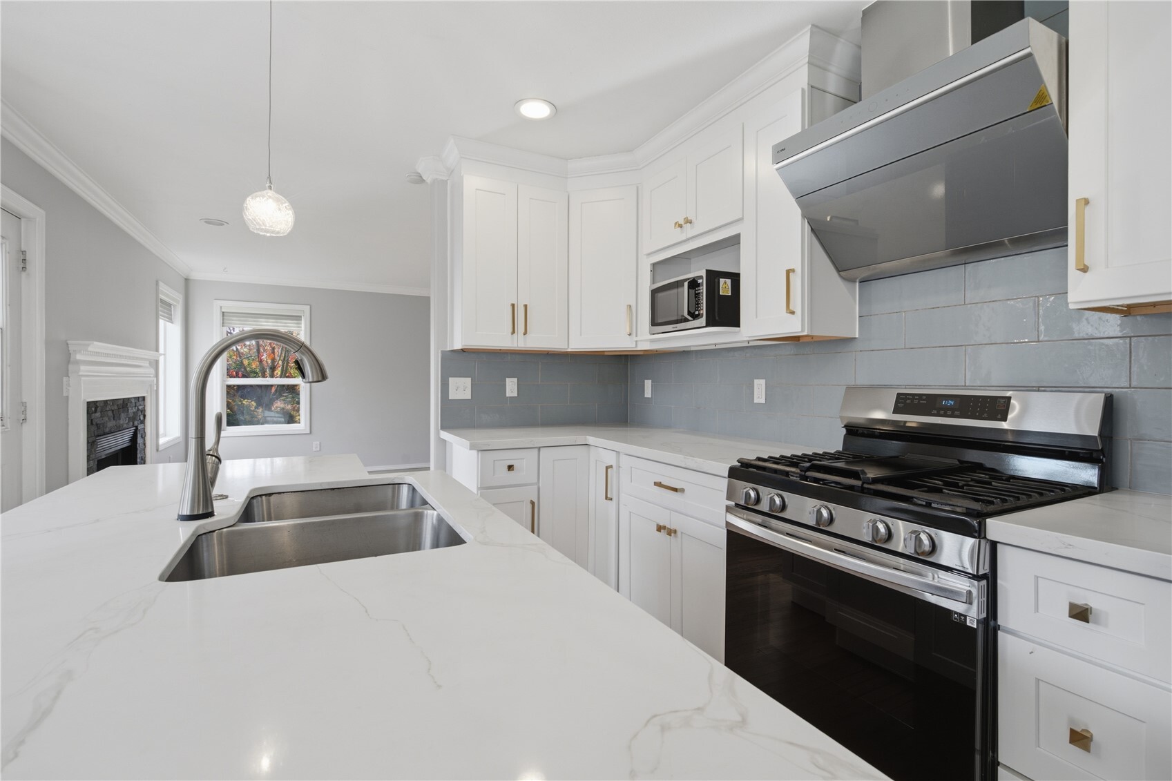 23221 14th Place Property Photo 13