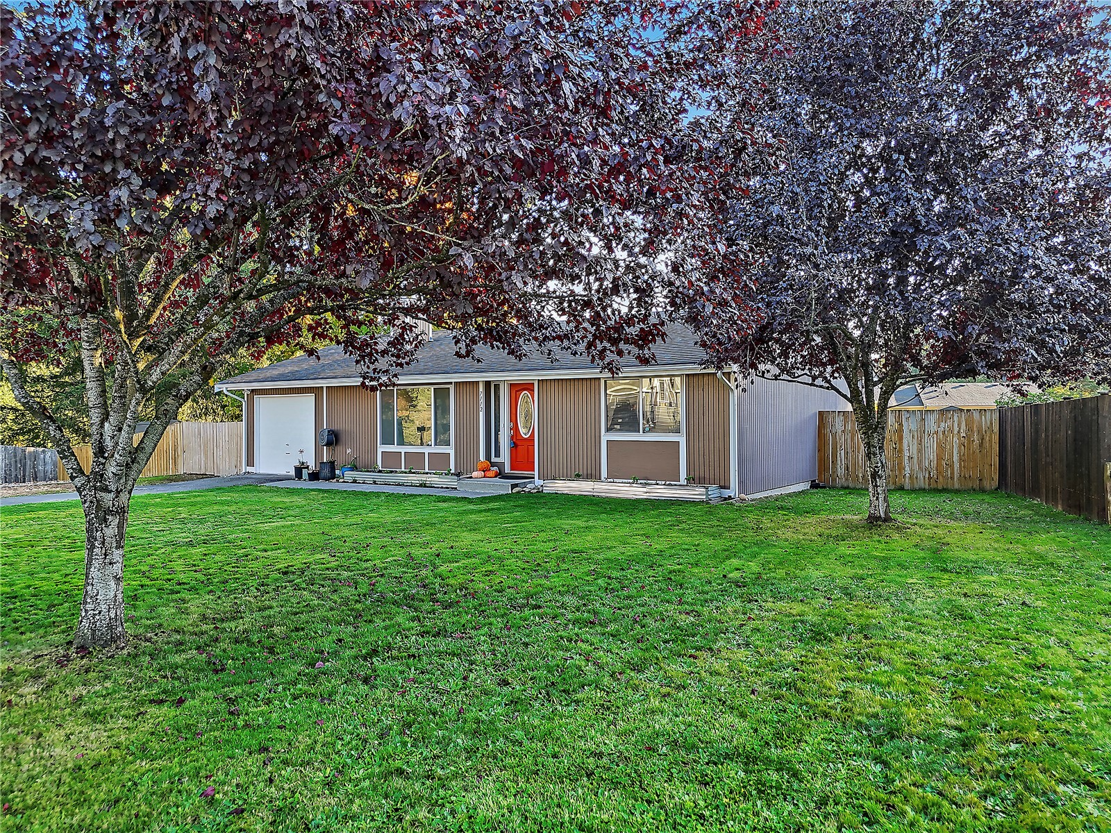 7112 160th Street Ct Property Photo 1