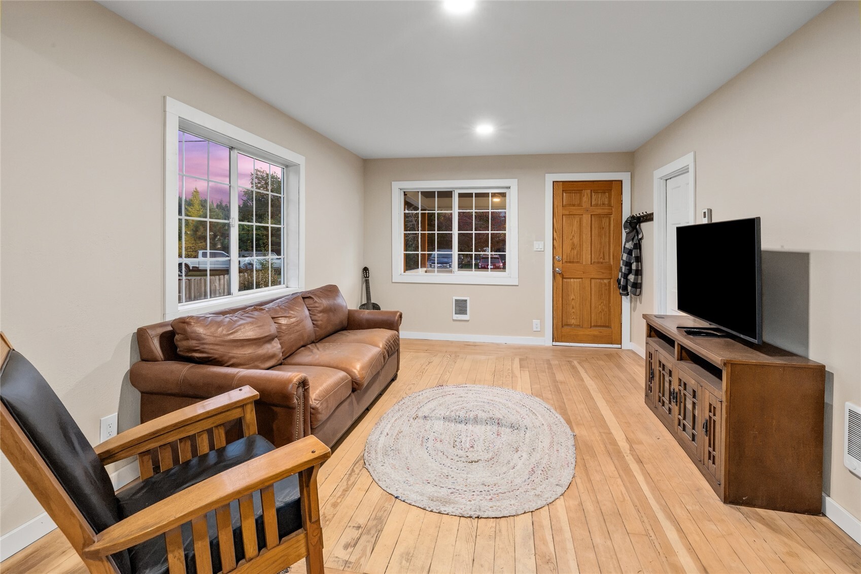 706 Lincoln Avenue Property Photo 6