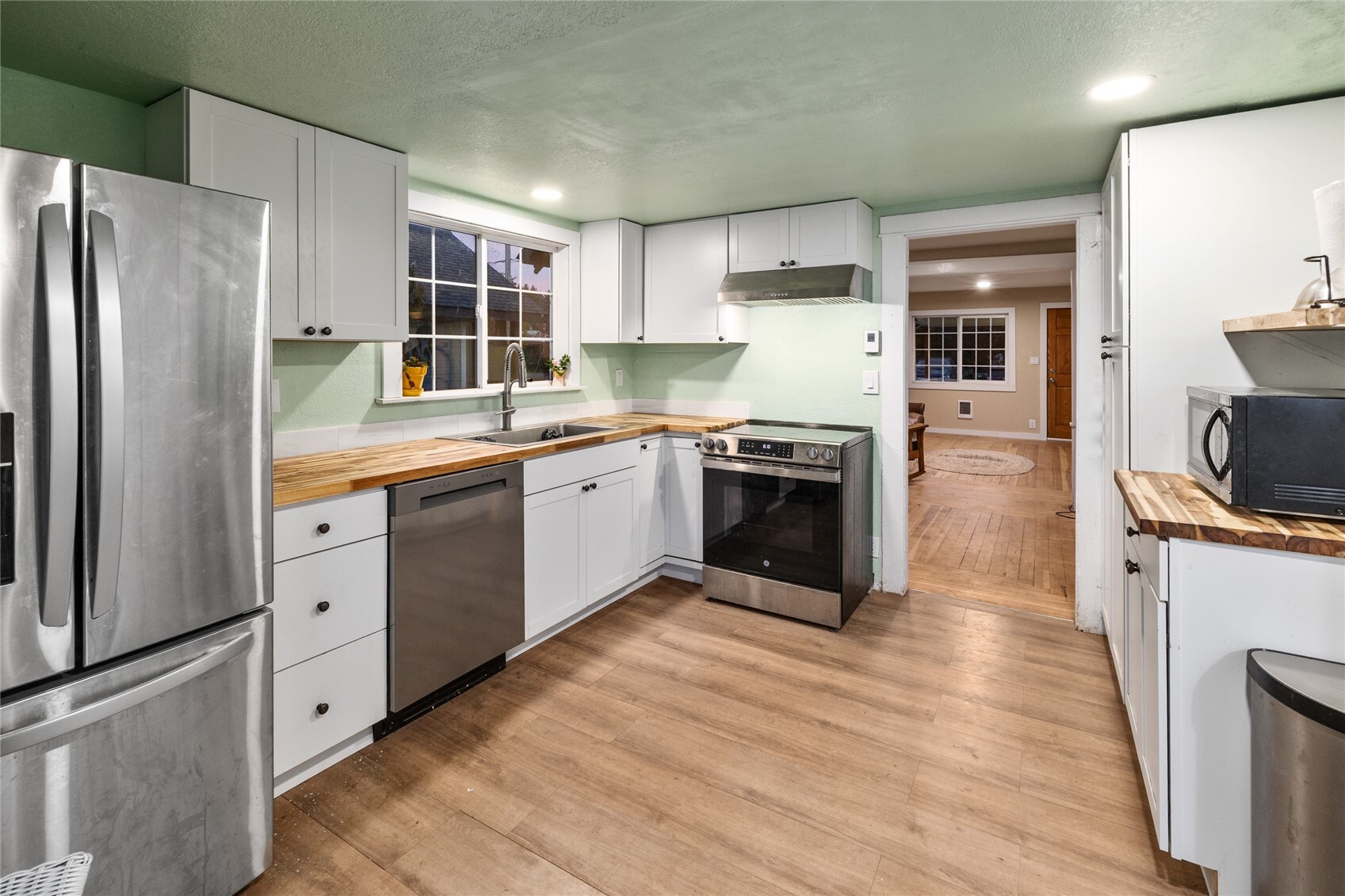 706 Lincoln Avenue Property Photo 12