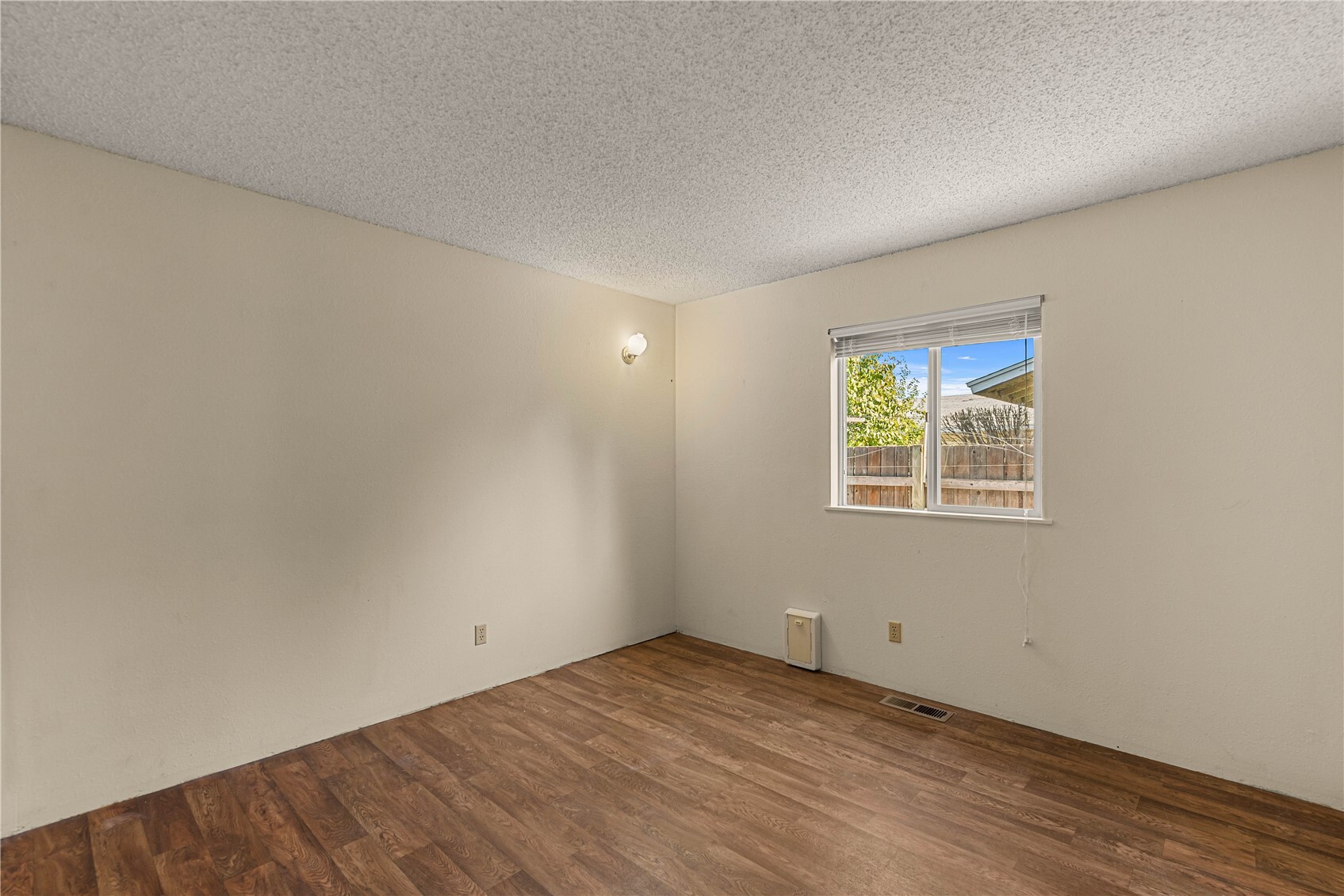 1719 Harris Place Property Photo 25
