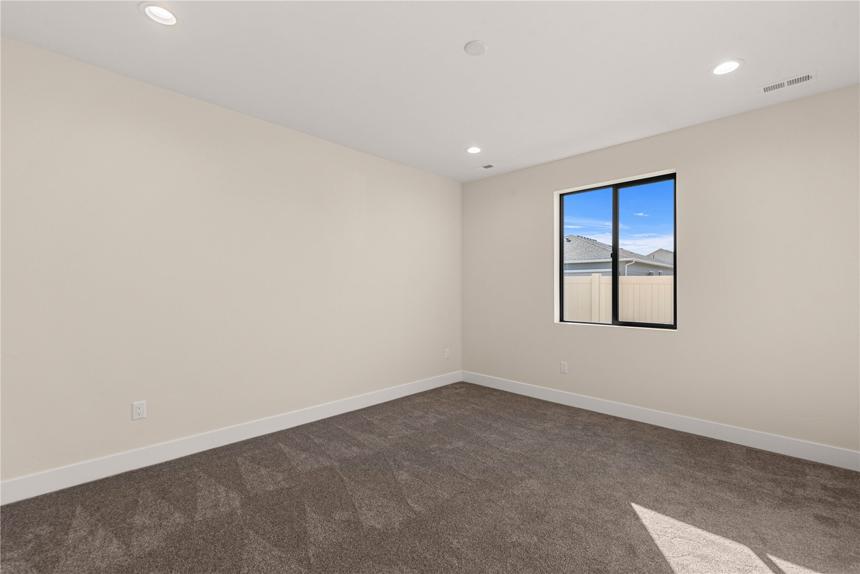 2534 5th Street Property Photo 14