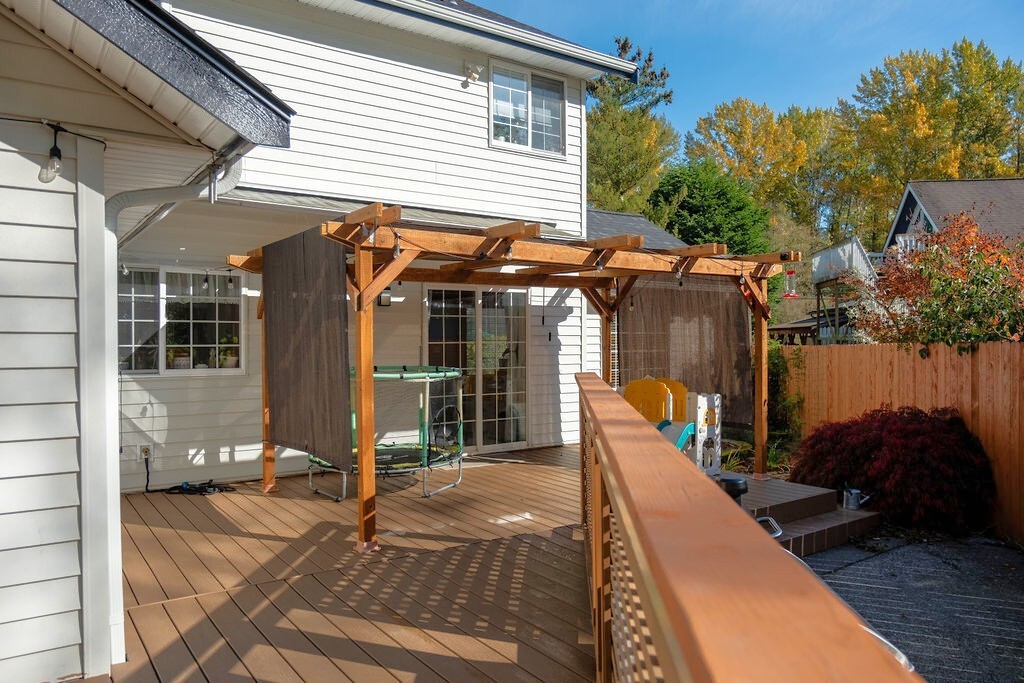 8255 Harborview Road Property Photo 27