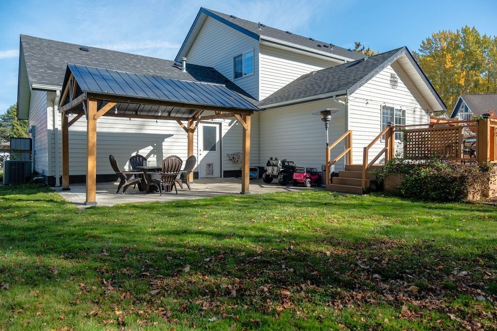 8255 Harborview Road Property Photo 30