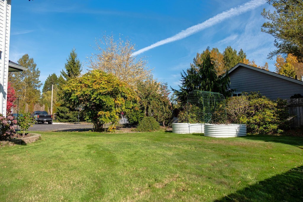 8255 Harborview Road Property Photo 32