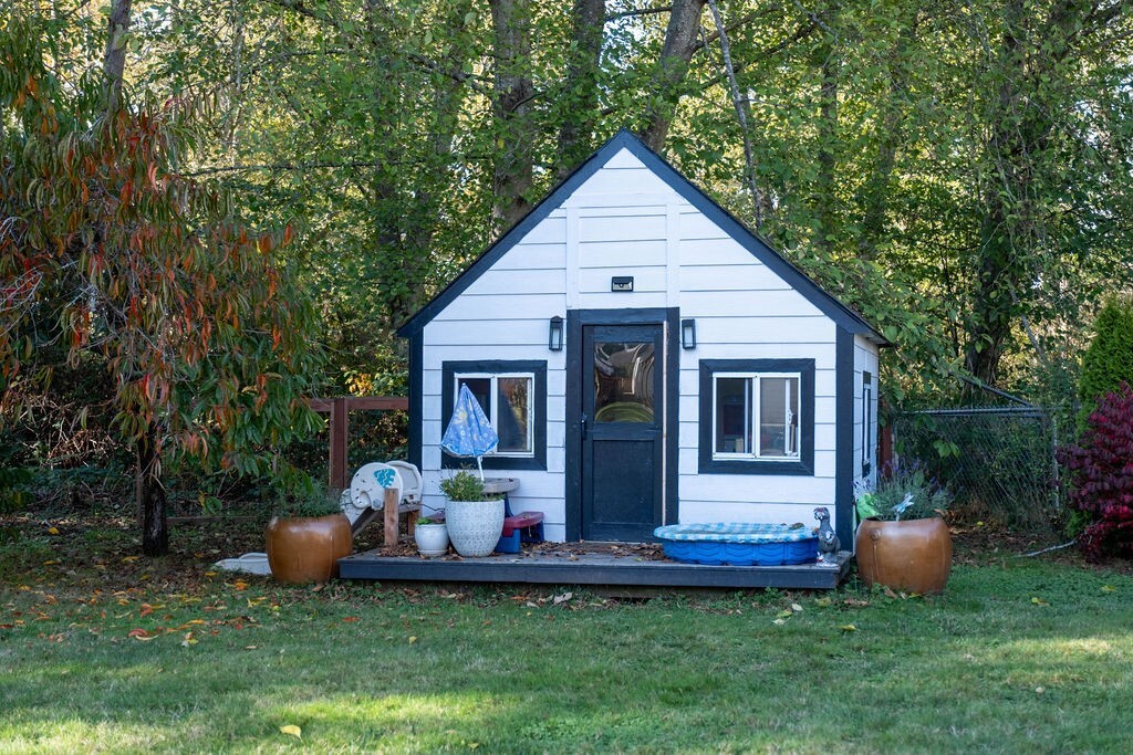 8255 Harborview Road Property Photo 34