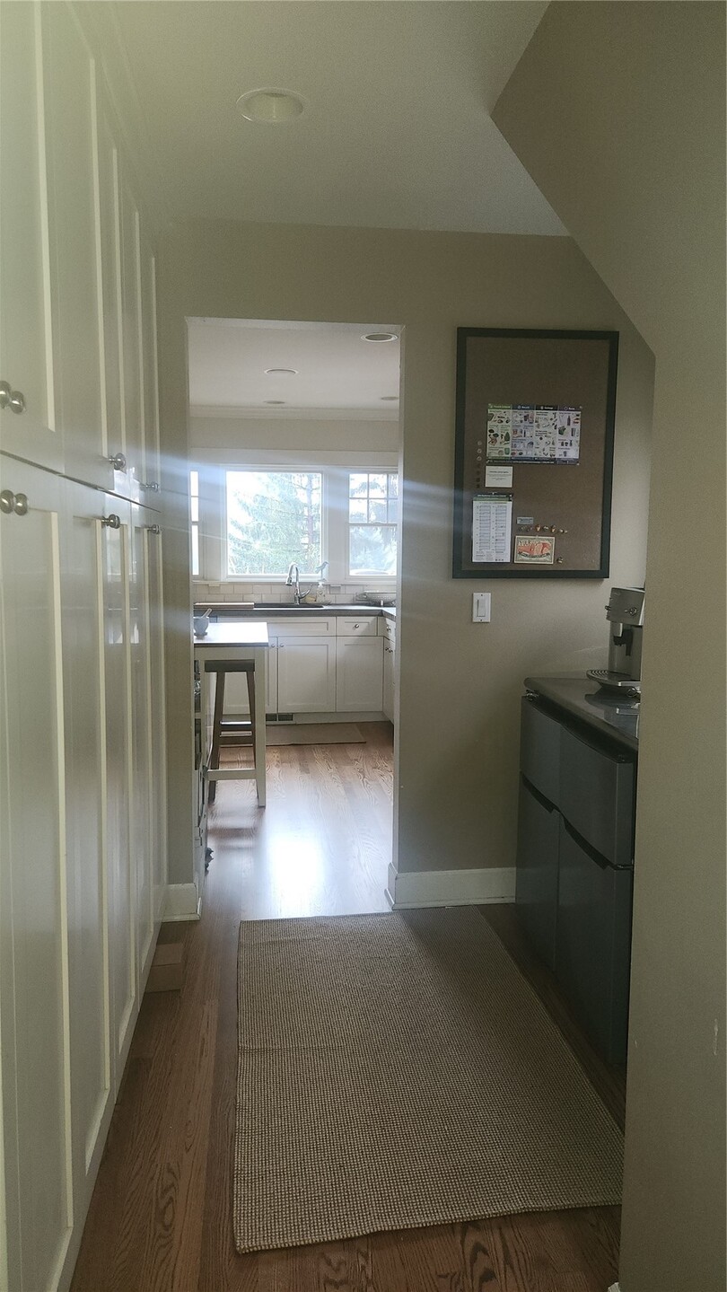 1210 25th Avenue Property Photo 9