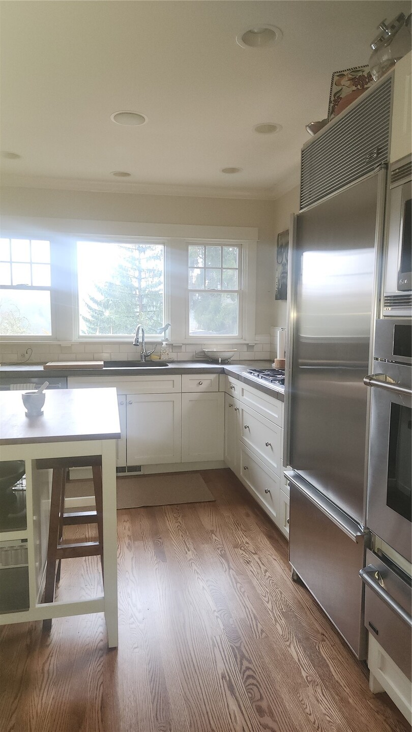 1210 25th Avenue Property Photo 10