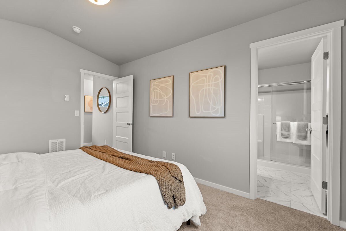 4466 74th Drive Property Photo 14