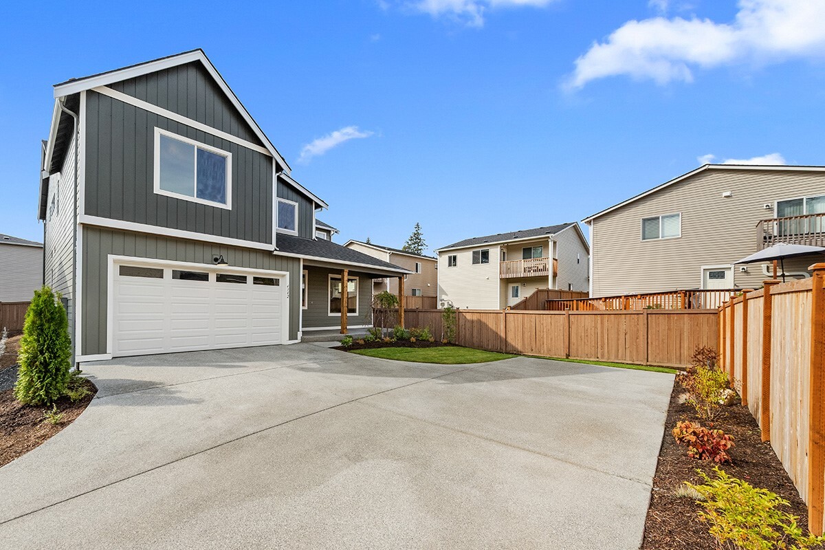 4342 72nd Drive Property Photo 3