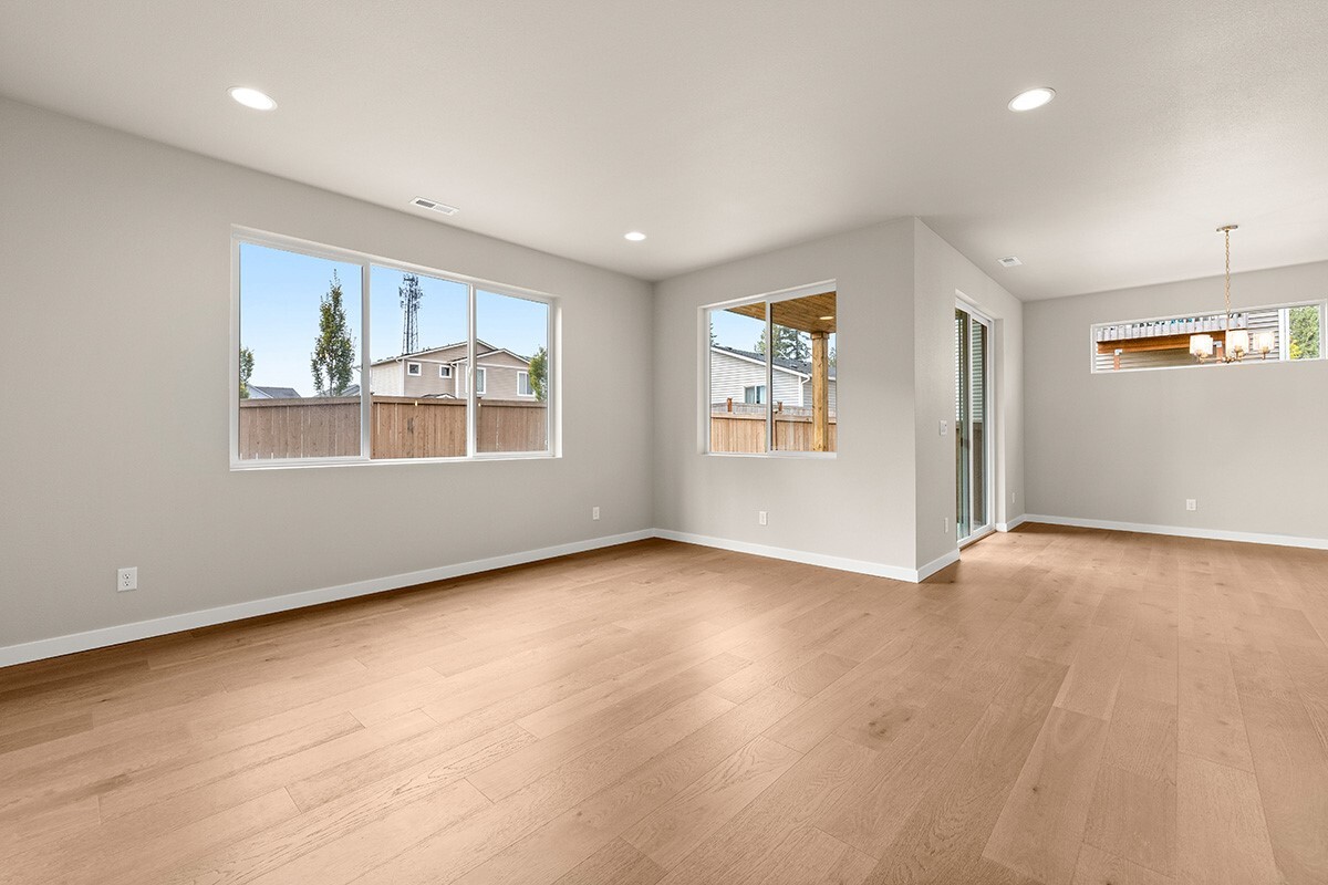 4342 72nd Drive Property Photo 12