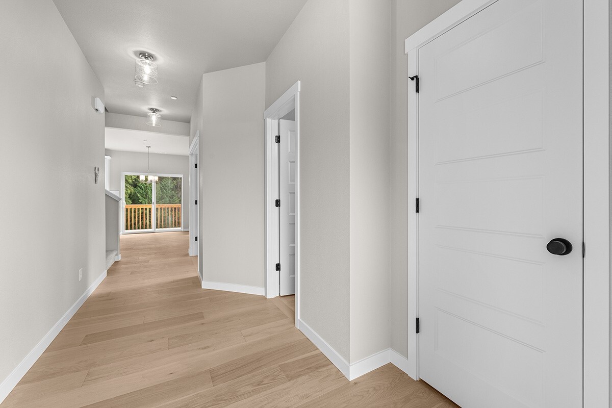 4359 72nd Drive Property Photo 8