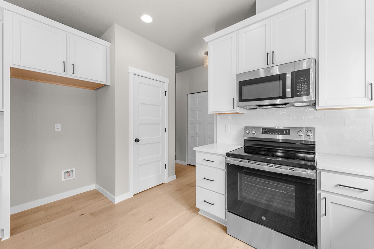 4359 72nd Drive Property Photo 19