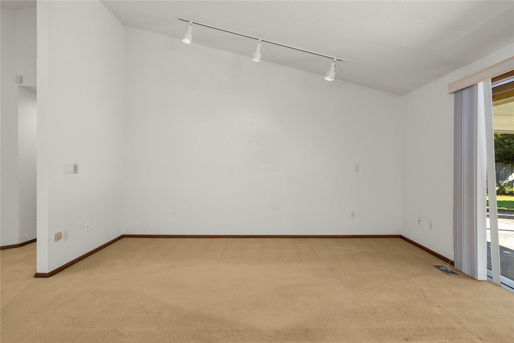9806 57th Street Ct Property Photo 16